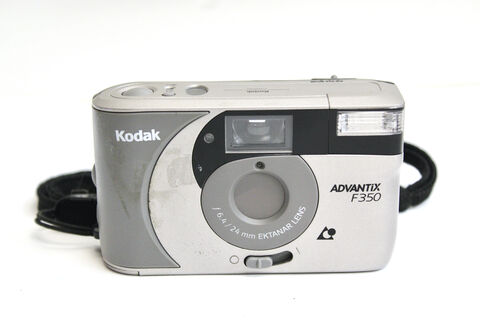 23: Kodak Advantix F350 Descriptif:
Kodak Advantix F350
Compact 
Etat général: excellent, en état de marche
Prix : 12€ ( + prix du transport)