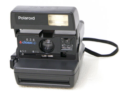 9: Polaroid closeup 636 Descriptifs: 
Polaroid closeup 1000
instantané
état général: correct en état de marche
Prix : 60 € ( + prix du transport)