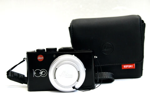 21: Leica 100 descriptif : compact Leica 100
état général : excellent état, en état de marche 
prix : 990€ + prix de transport