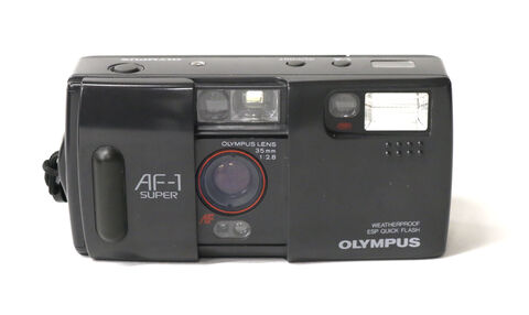 72: Olympus AF-1 super descriptifs:
Olympus AF-1
Objectif: 35mm 1:2.8
Etat général: excellent, en état de marche
Prix: 100€ (+ prix du transport)